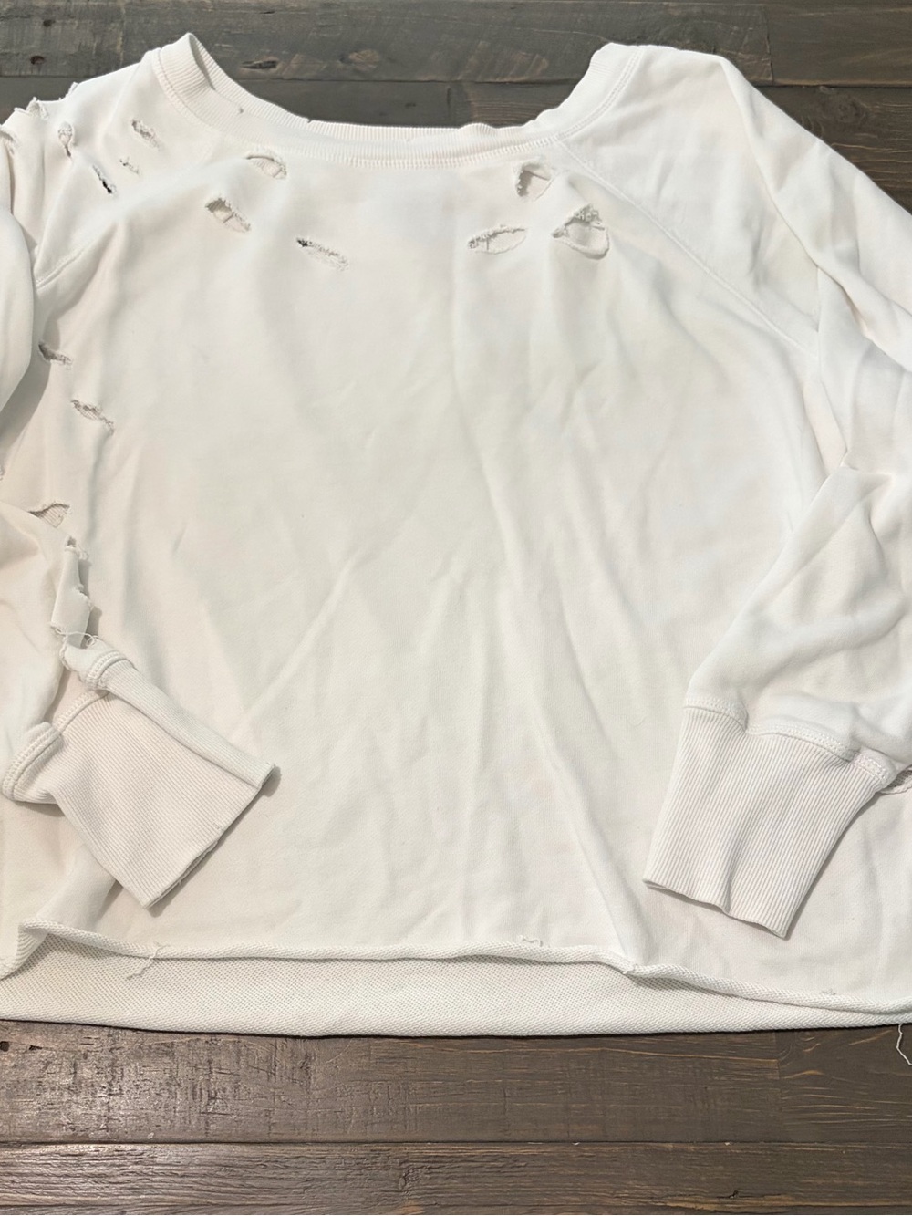 Chelsea DeBoer by Lily & Lottie White Distressed Sweatshirt Size Small